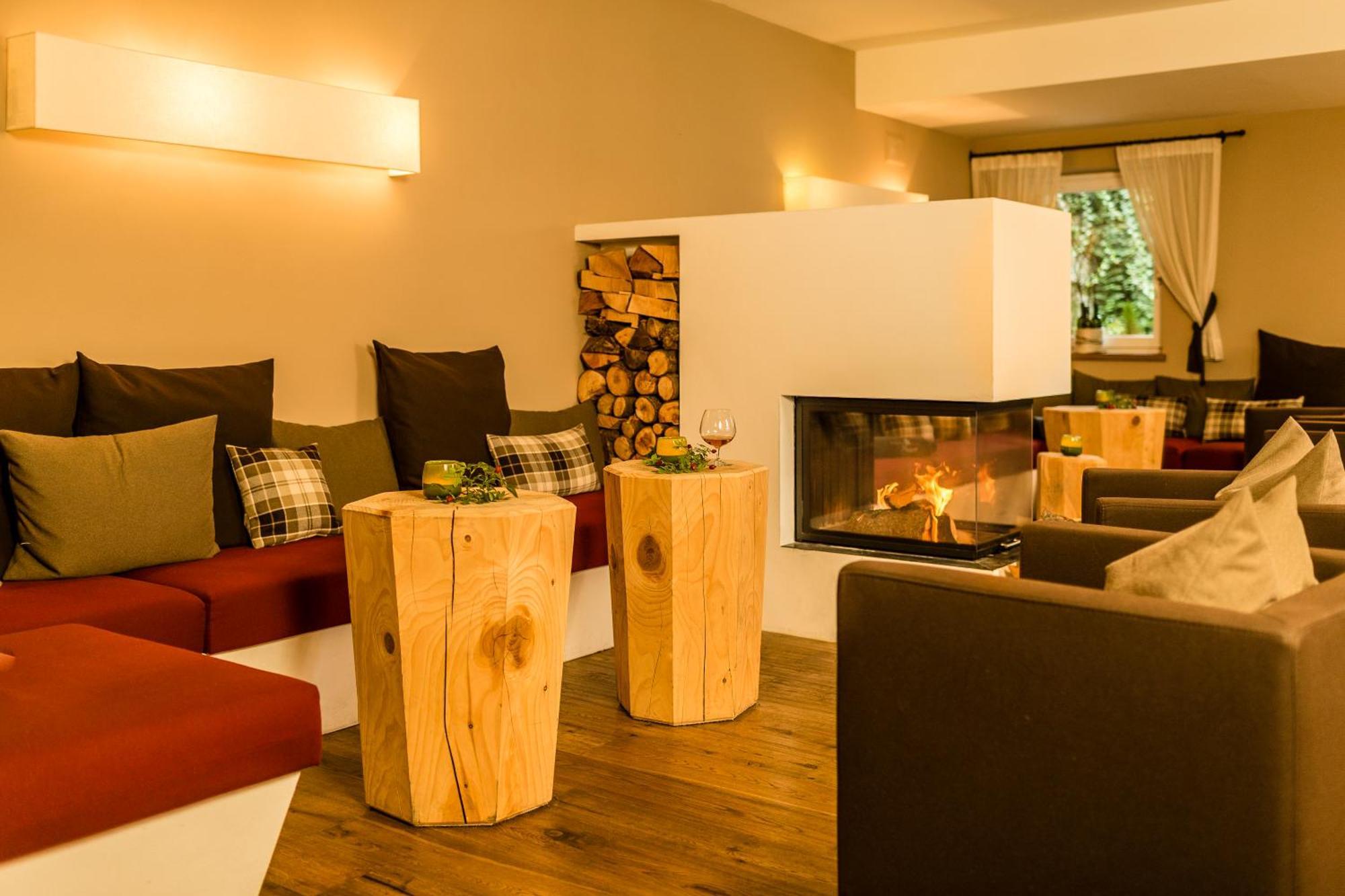 Hotel Mitterplatt Schenna Bagian luar foto