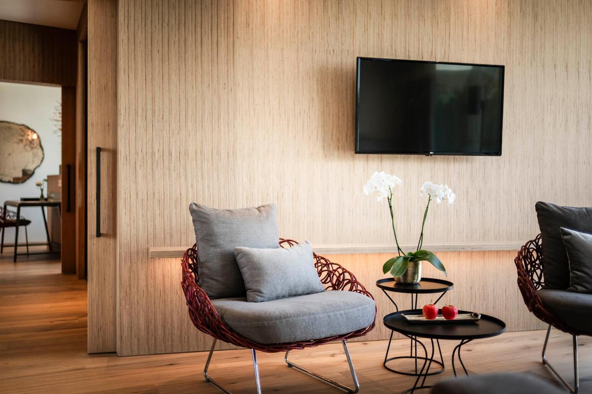 Hotel Mitterplatt Schenna Bagian luar foto